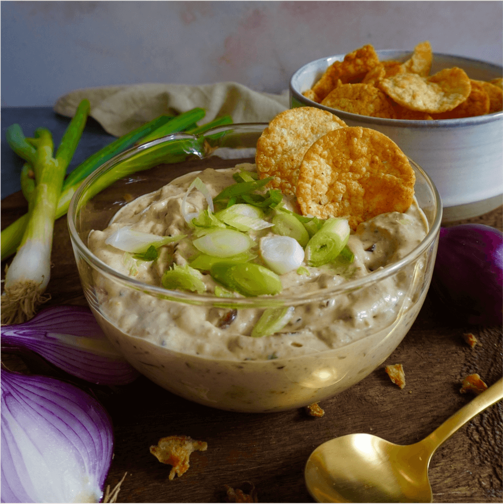 Cibuľový cottage dip