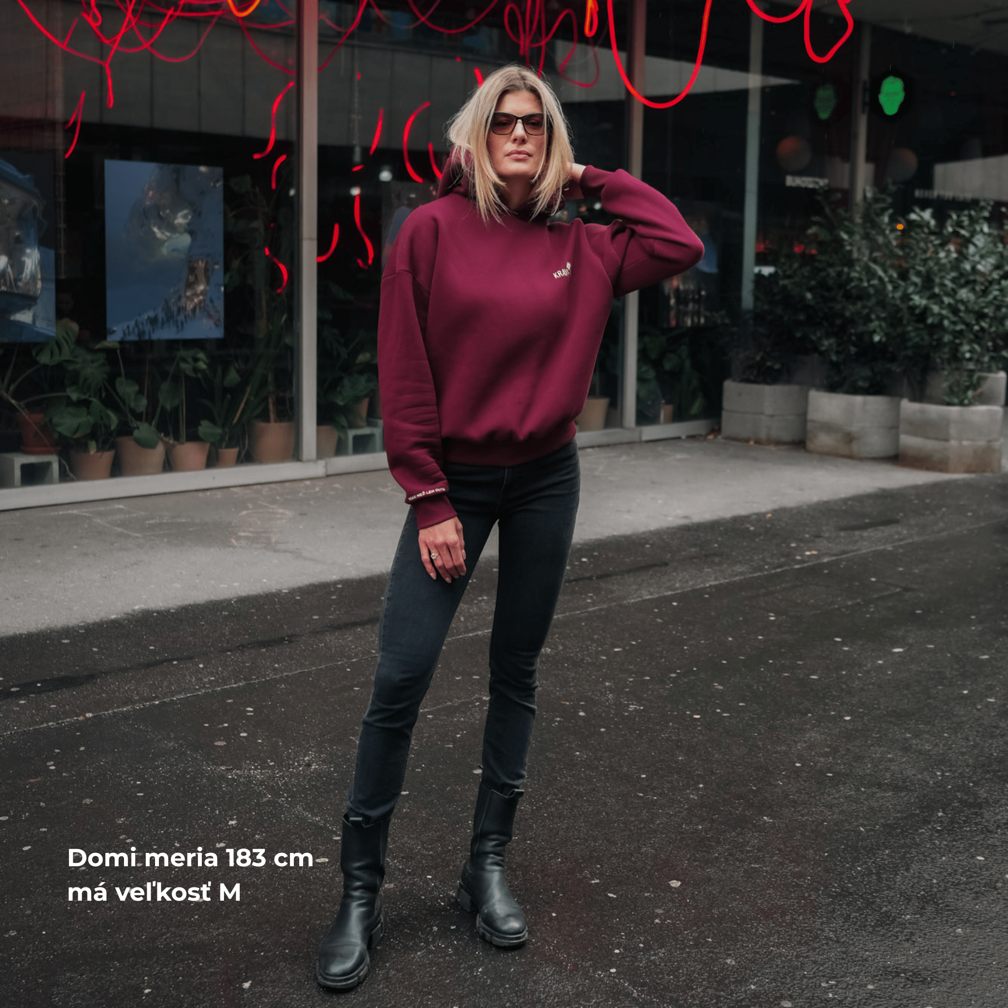 Mikina s kapucňou "KRAVINA" - ONVIA